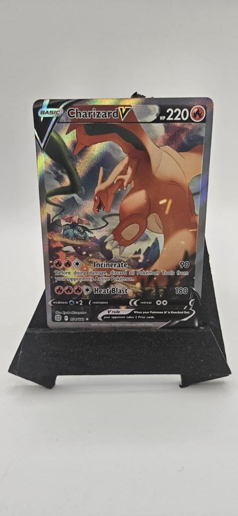 Charizard V 154 Brilliant Stars Pokemon Kaart collectie, Hobby en Vrije tijd, Verzamelkaartspellen | Pokémon, Nieuw, Losse kaart
