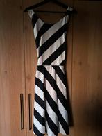 Zwart wit jurkje maat 42, Zwart, Maat 42/44 (L), Ophalen of Verzenden, Zo goed als nieuw