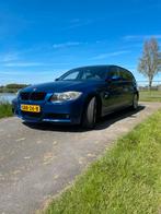 BMW 3-Serie 318i M-pakket Lemans blue metallic, 13 km/l, Achterwielaandrijving, Zwart, 4 cilinders