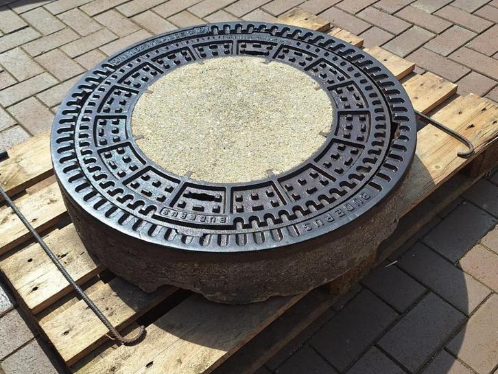 putdeksel rioleringsput gietijzeren putkop IBA straatput DIN, Doe-het-zelf en Verbouw, Buizen en Afvoer, Zo goed als nieuw, Afvoer