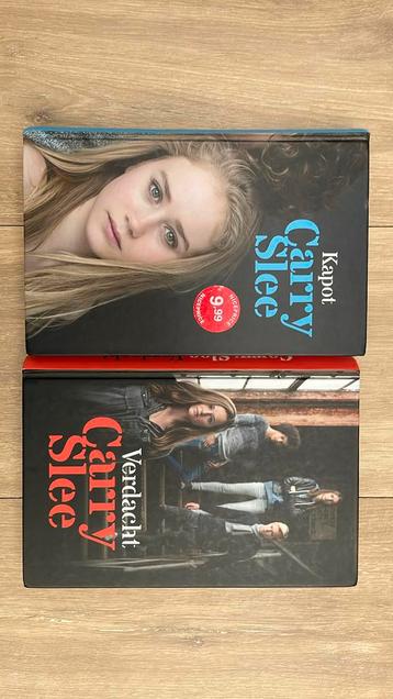 2 boeken Carry Slee beschikbaar voor biedingen