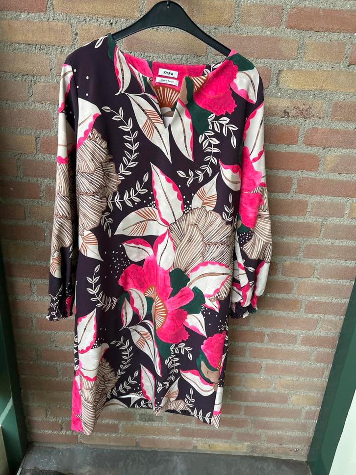 Kyra en Ko Jurk Maat 42 - Prachtig!, Kleding | Dames, Jurken, Zo goed als nieuw, Maat 42/44 (L), Overige kleuren, Knielengte, Ophalen of Verzenden