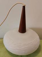Louis Kalff Philips hanglamp opaline glas teakhout jaren 60, Huis en Inrichting, Ophalen of Verzenden, Zo goed als nieuw, Glas