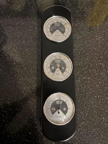 Weerstation Made in Germany op hout beschikbaar voor biedingen