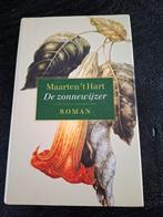 Maarten 't Hart - De zonnewijzer, Ophalen of Verzenden, Zo goed als nieuw, Nederland, Maarten 't Hart