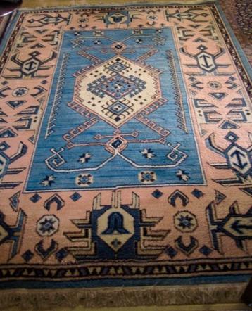 HEEL MOOI PERSISCH /TAPIJT .APARTE KLEURSTELLING EN PATROON  beschikbaar voor biedingen