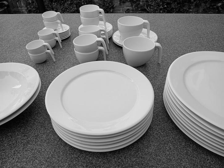 Compleet Arabia Ego iittala Ego servies in prima staat, Huis en Inrichting, Keuken | Servies, Zo goed als nieuw, Compleet servies