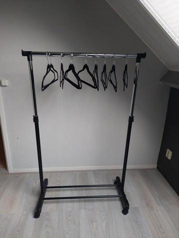 Kledingrek incl. hangers - Verstelbaar & Mobiel beschikbaar voor biedingen