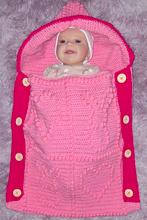 Gehaakte baby/poppen slaapzak met capuchon, Ophalen of Verzenden, Nieuw, Minder dan 70 cm, Slaapzak