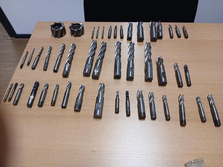 metaal frezen, Doe-het-zelf en Verbouw, Gereedschap | Handgereedschap, Zo goed als nieuw, Ophalen