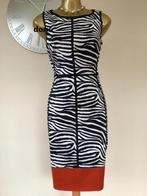 zebra print jurk Karen Millen maat 10/38 maar valt stukken k, Karen Millen, Ophalen of Verzenden, Zo goed als nieuw, Boven de knie