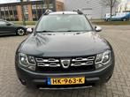 Dacia Duster 1.2 TCe 4x2 10th Ann 125PK 1e EIG DEALER TRHK N, Auto's, Dacia, Voorwielaandrijving, 125 pk, Gebruikt, Euro 6