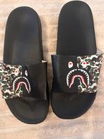 BAPE Slippers Maat 43 - Haai Design, Kleding | Dames, Schoenen, Ophalen of Verzenden, Zo goed als nieuw, Zwart, Slippers