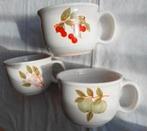 Set grote XL vintage koffie thee kopjes kersen groene appels, Ophalen of Verzenden, Zo goed als nieuw, Overige stijlen, Kop(pen) en/of Schotel(s)
