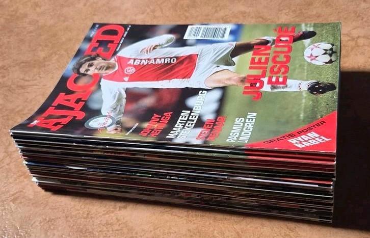 Collectie 22 De Ajacied Magazines - 2004 t/m 2010 - Ajax, Boeken, Tijdschriften en Kranten, Gelezen, Sport en Vrije tijd, Ophalen of Verzenden