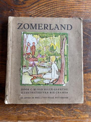 Meerdere vintage boeken voor moeder en kind. beschikbaar voor biedingen
