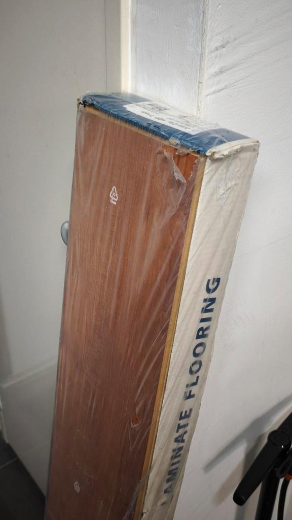 Pak Laminaat - Nieuw in verpakking just click HDF kersen, Doe-het-zelf en Verbouw, Vloerdelen en Plavuizen, Nieuw, Laminaat, Hout