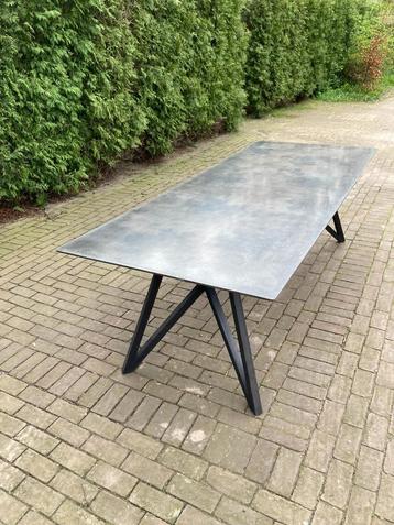 Tafel Mindin Spider 250 Mineral tafel 250 x 100 cm