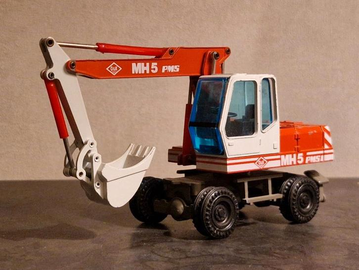 O&K MH5 PMS Graafmachine 1/50, Hobby en Vrije tijd, Modelauto's | 1:50, Gebruikt, Bus of Vrachtwagen, Ophalen of Verzenden