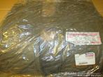 82206691  RUBBER MATTENSET MIDDENRIJ, Ophalen, Nieuw, Chrysler