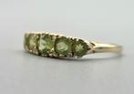 gouden Vintage ring met edelsteen peridot. 2025/428., Ophalen of Verzenden, Goud, Ring, Met edelsteen
