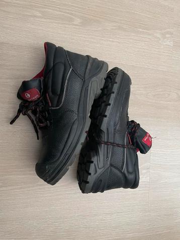 ‼️ Werkschoenen maat 39 & 40 ‼️ beschikbaar voor biedingen