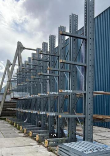 Draagarmstelling 12 staanders beschikbaar voor biedingen