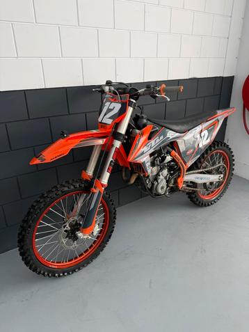 KTM SXF 250 4Takt 2022 Watergekoeld 22uur ( HGS Uitlaat ) beschikbaar voor biedingen