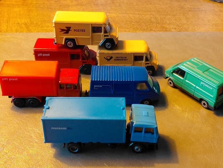 Efsi EFSI & Corgi verzameling Post modelauto's vrachtauto's, Hobby en Vrije tijd, Modelauto's | 1:87, Zo goed als nieuw, Bus of Vrachtwagen
