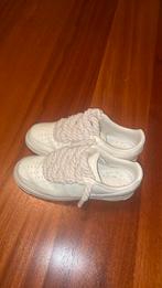 Air force 1’s crème kleur met custom veters, Kleding | Heren, Schoenen, Ophalen, Wit, Nike, Sneakers of Gympen