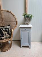 Nachtkastje met marmer blad lichtblauw, Ophalen, Gebruikt, Minder dan 45 cm, 70 cm of meer