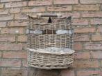 Rieten (hang) mand, voor bv. plantje. Voor buiten., Ophalen of Verzenden, Gebruikt