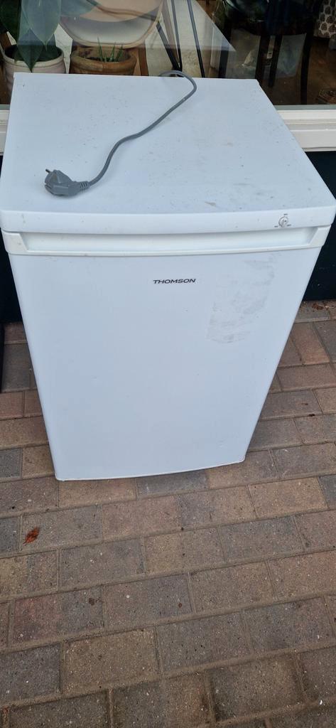Gebruikte Thomson tafelmodel vriezer, Witgoed en Apparatuur, Vriezers en Diepvrieskisten, Gebruikt, Vrijstaand, Vrieskast, 85 tot 120 cm