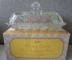 AVON Glazen zeephouder met 2 stukjes zeep in originele doos., Verzamelen, Ophalen of Verzenden, Nieuw, Toebehoren