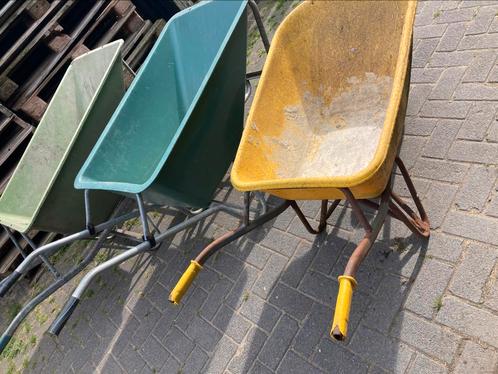 Kruiwagens groot en klein en steenkruiwagens en losse wielen, Tuin en Terras, Kruiwagens, Zo goed als nieuw, Handmatig, Eenwielig