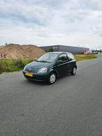 Toyota Yaris 1.3 16V 3DR Linea Luna 2000 Groen, Voorwielaandrijving, 1299 cc, Stof, 4 cilinders