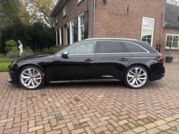 Audi A4 Avant 2.9 TFSI RS 4 quattro Pano-led-20"-ruitjes led beschikbaar voor biedingen