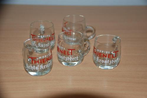 Borrelglas ( zen) en met oor., Huis en Inrichting, Keuken | Servies, Gebruikt, Glas of Glazen, Overige stijlen, Glas, Ophalen of Verzenden