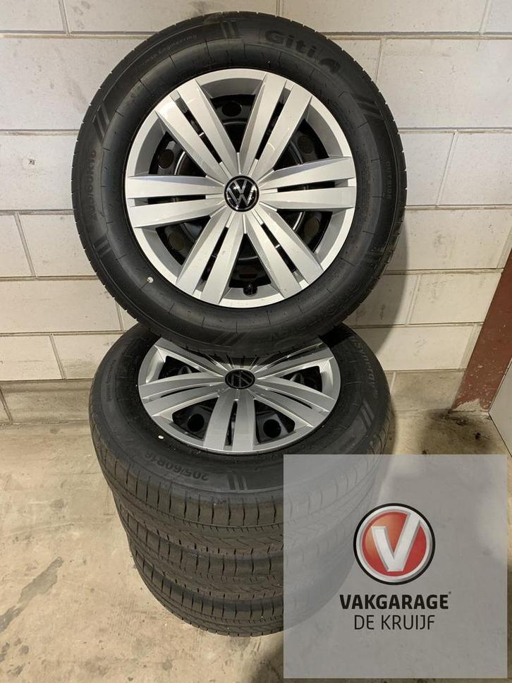 VW Caddy stalen velgen met wieldop Beschikbaar, Auto-onderdelen, Banden en Velgen, Banden en Velgen, Zomerbanden, 16 inch, 205 mm