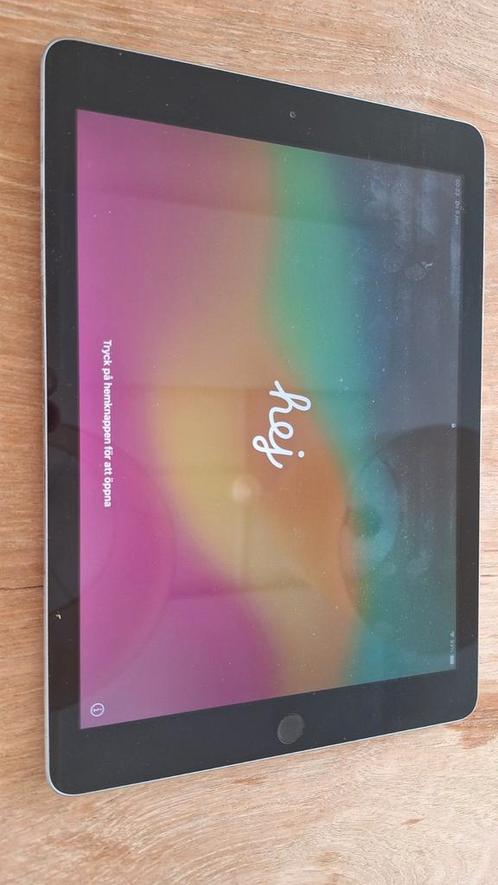 Ipad 2019 6e generatie 32 GB wifi 9,7 in. Model A1893!!!, Computers en Software, Apple iPads, Zo goed als nieuw, Apple iPad, 10 inch