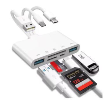 8 in 1 universele kaartlezer voor USB, SD, Lightning en meer beschikbaar voor biedingen