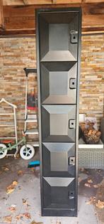 Zwart gespoten locker, 193cm hoog, Huis en Inrichting, Kasten | Lockerkasten, Ophalen