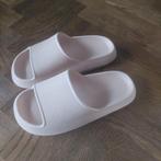 Mooie nieuwe slippers maat 37 platform €4,5, Nieuw, Ophalen of Verzenden