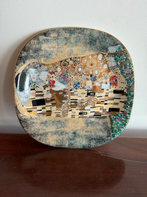Klimt "Der Kuss" Lilien Austria Porselein Bord 1990 Limited, Antiek en Kunst, Antiek | Porselein, Ophalen of Verzenden