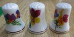 3 verschillende vingerhoedjes met bloemen, Verzamelen, Vingerhoedjes, Ophalen of Verzenden, Zo goed als nieuw