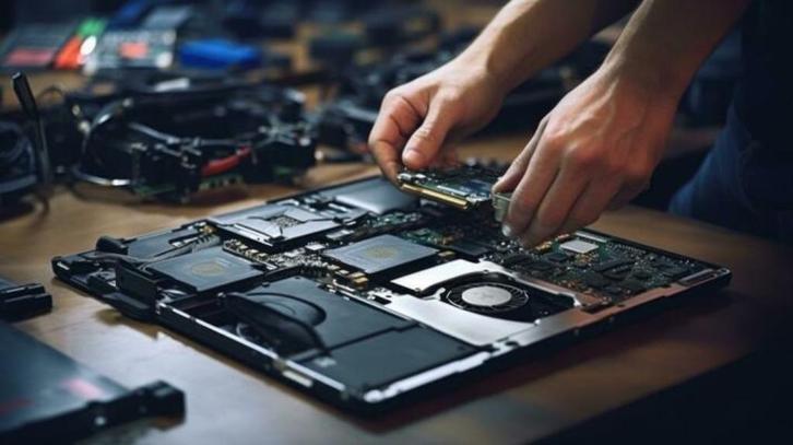 laptop kapot? ik fix'm! - Winddows , batterij,software&meer, Computers en Software, Windows Laptops, Ophalen of Verzenden