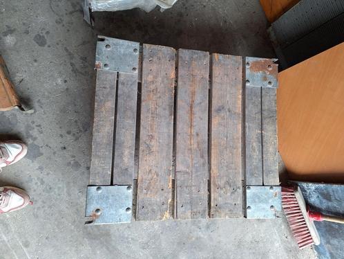 Basis van rolcontainer. Plank op (stevige) wielen, Doe-het-zelf en Verbouw, Transportwagens, Gebruikt, Transportkar, Ophalen