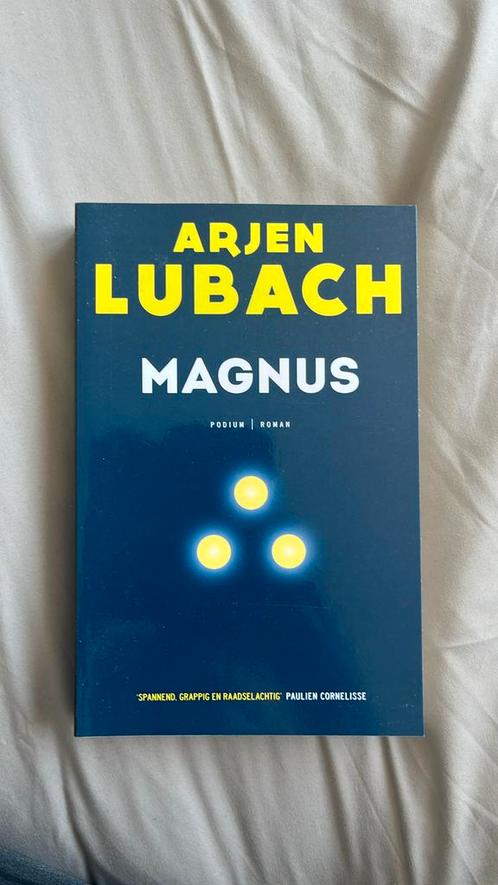 Arjen Lubach - Magnus, Boeken, Literatuur, Zo goed als nieuw, Nederland, Ophalen of Verzenden