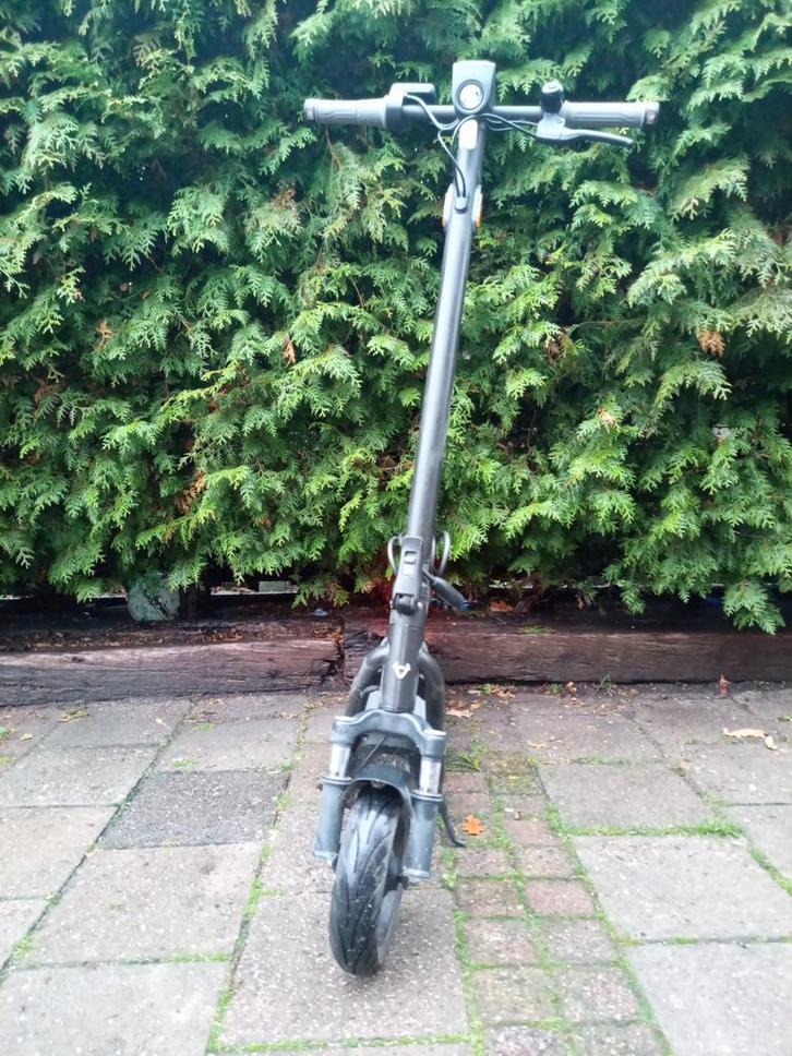 Electrische step, Fietsen en Brommers, Steps, Gebruikt, Elektrische step (E-scooter), Ophalen of Verzenden