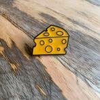 Verschillende pins/ broches, Ophalen of Verzenden, Overige kleuren, Overige materialen